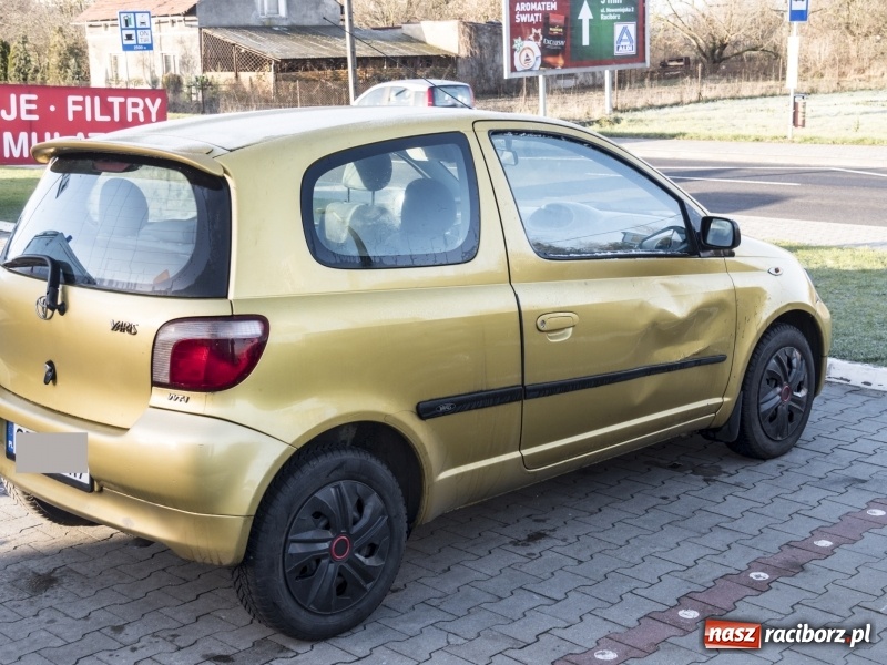 Zdjęcie w galerii na portalu naszraciborz.pl: Kierowca toyoty potrącił pieszego przy Rudzkiej wiadomości z regionu