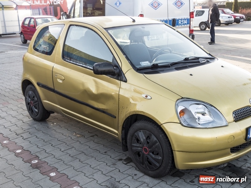 Zdjęcie w galerii na portalu naszraciborz.pl: Kierowca toyoty potrącił pieszego przy Rudzkiej wiadomości z regionu
