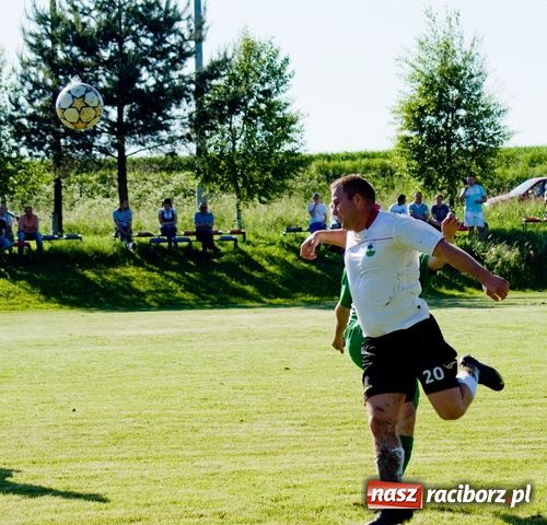 Zdjęcie w galerii na portalu naszraciborz.pl: B-klasa: błotna porażka Pietraszyna wiadomości z regionu