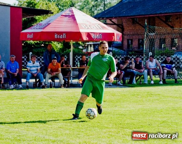 Zdjęcie w galerii na portalu naszraciborz.pl: B-klasa: błotna porażka Pietraszyna wiadomości z regionu