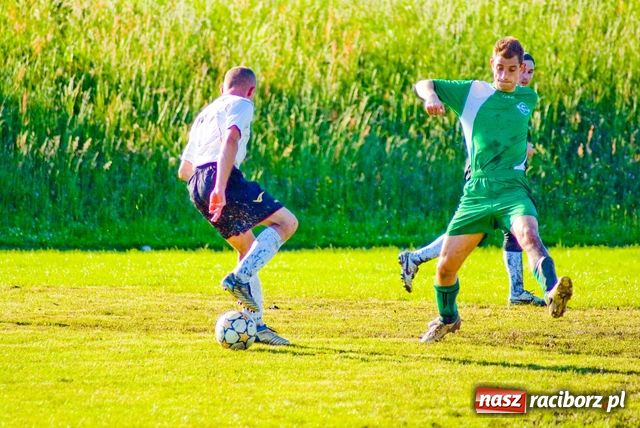 Zdjęcie w galerii na portalu naszraciborz.pl: B-klasa: błotna porażka Pietraszyna wiadomości z regionu