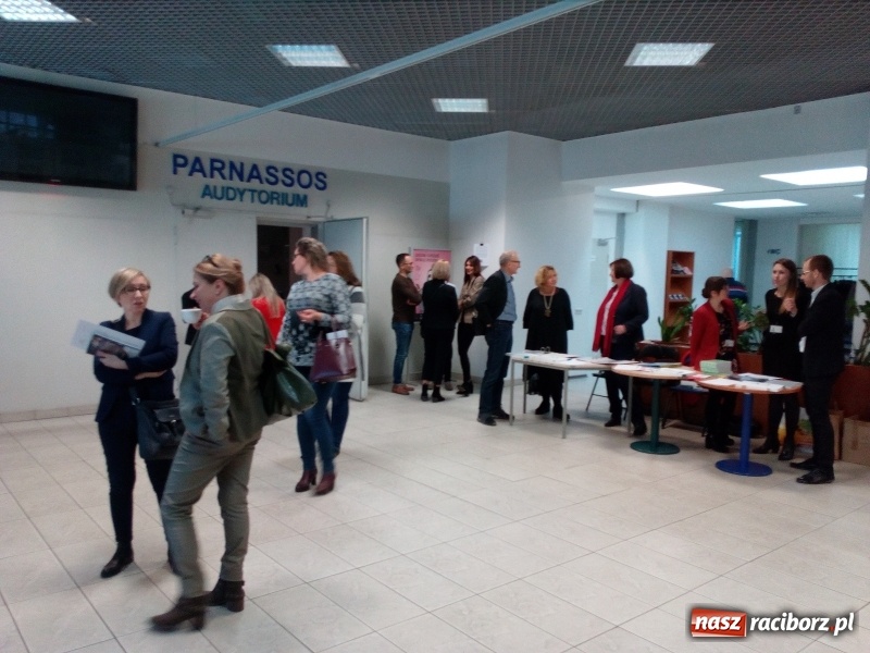 Zdjęcie w galerii na portalu naszraciborz.pl: Katowicka premiera filmowa realizatorów TV Racibórz wiadomości z regionu