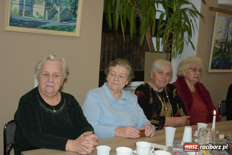 Zdjęcie w galerii na portalu naszraciborz.pl: Święty Mikołaj nie zapomniał o seniorach z Tworkowa wiadomości z regionu