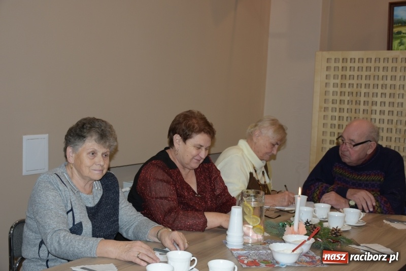 Zdjęcie w galerii na portalu naszraciborz.pl: Święty Mikołaj nie zapomniał o seniorach z Tworkowa wiadomości z regionu