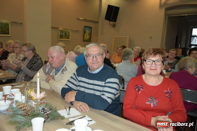 Zdjęcie w galerii na portalu naszraciborz.pl: Święty Mikołaj nie zapomniał o seniorach z Tworkowa wiadomości z regionu