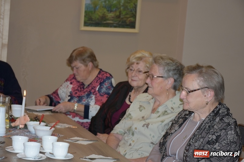 Zdjęcie w galerii na portalu naszraciborz.pl: Święty Mikołaj nie zapomniał o seniorach z Tworkowa wiadomości z regionu