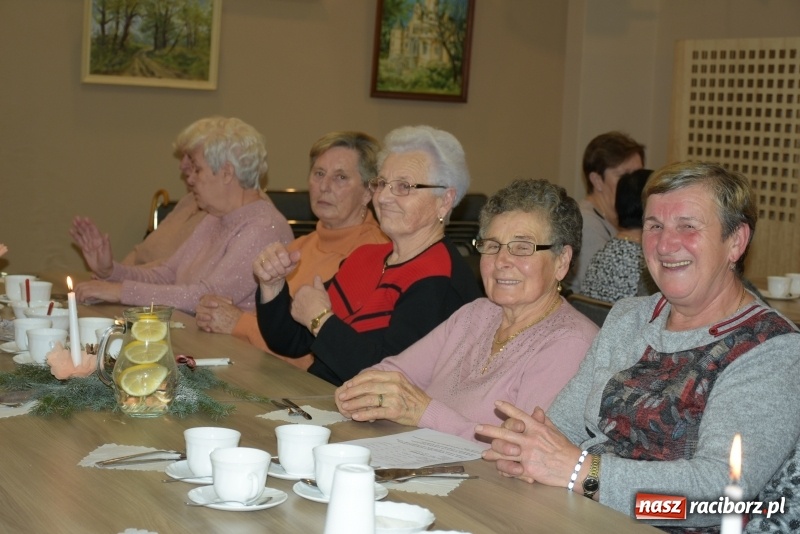 Zdjęcie w galerii na portalu naszraciborz.pl: Święty Mikołaj nie zapomniał o seniorach z Tworkowa wiadomości z regionu