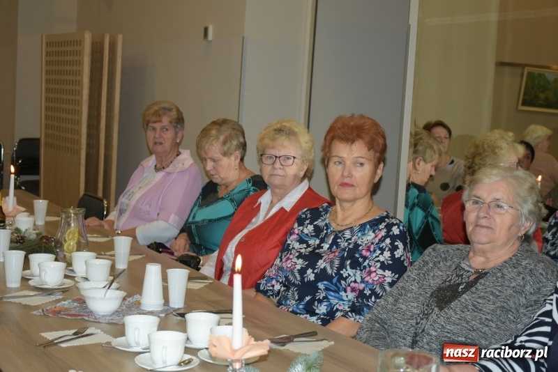 Zdjęcie w galerii na portalu naszraciborz.pl: Święty Mikołaj nie zapomniał o seniorach z Tworkowa wiadomości z regionu