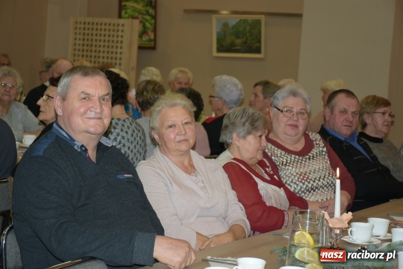 Zdjęcie w galerii na portalu naszraciborz.pl: Święty Mikołaj nie zapomniał o seniorach z Tworkowa wiadomości z regionu
