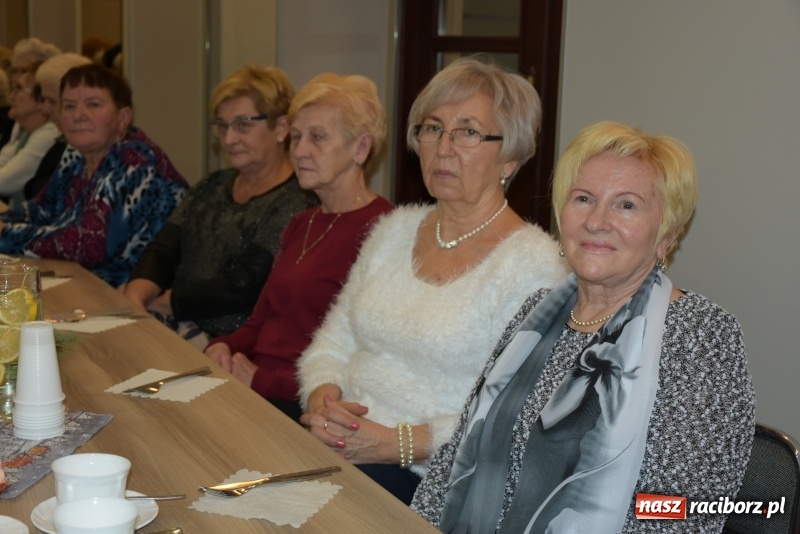 Zdjęcie w galerii na portalu naszraciborz.pl: Święty Mikołaj nie zapomniał o seniorach z Tworkowa wiadomości z regionu