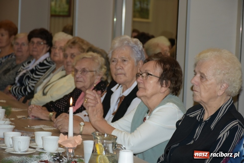 Zdjęcie w galerii na portalu naszraciborz.pl: Święty Mikołaj nie zapomniał o seniorach z Tworkowa wiadomości z regionu