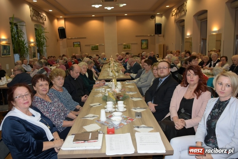 Zdjęcie w galerii na portalu naszraciborz.pl: Święty Mikołaj nie zapomniał o seniorach z Tworkowa wiadomości z regionu