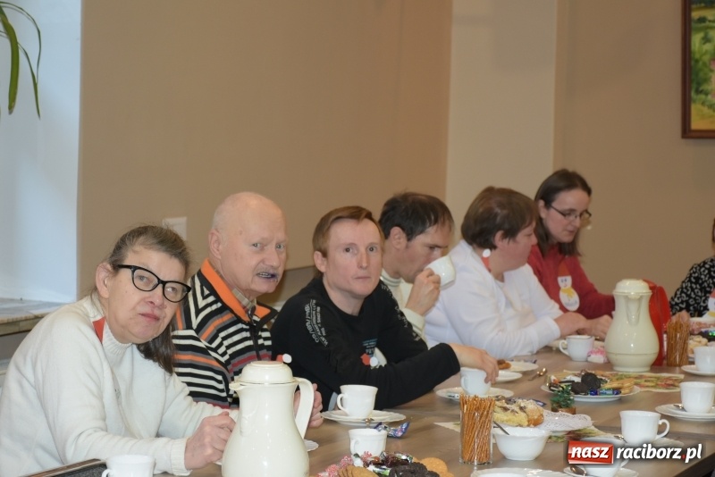 Zdjęcie w galerii na portalu naszraciborz.pl: 6 grudnia jak sami wiecie święty Mikołaj chodzi po świecie... wiadomości z regionu