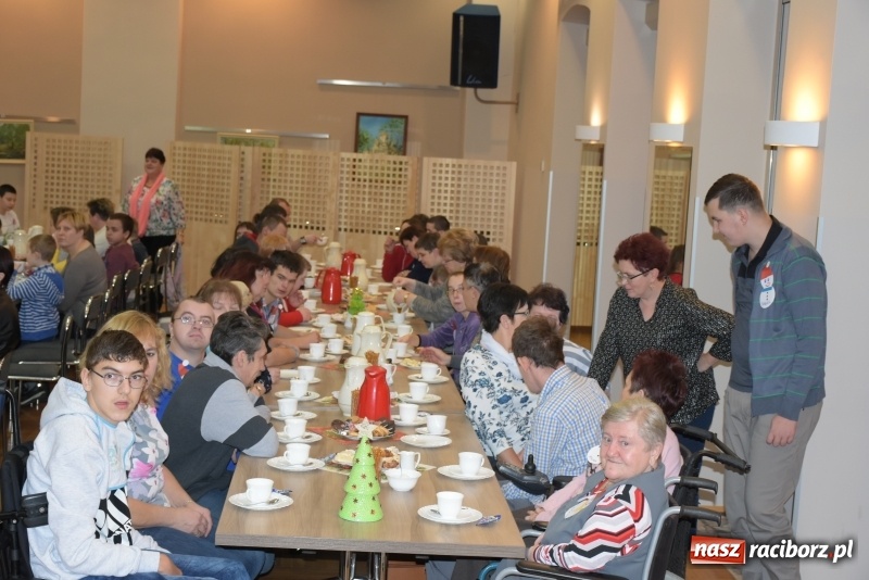 Zdjęcie w galerii na portalu naszraciborz.pl: 6 grudnia jak sami wiecie święty Mikołaj chodzi po świecie... wiadomości z regionu