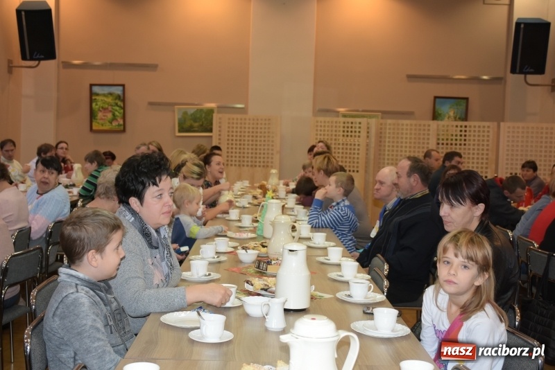 Zdjęcie w galerii na portalu naszraciborz.pl: 6 grudnia jak sami wiecie święty Mikołaj chodzi po świecie... wiadomości z regionu