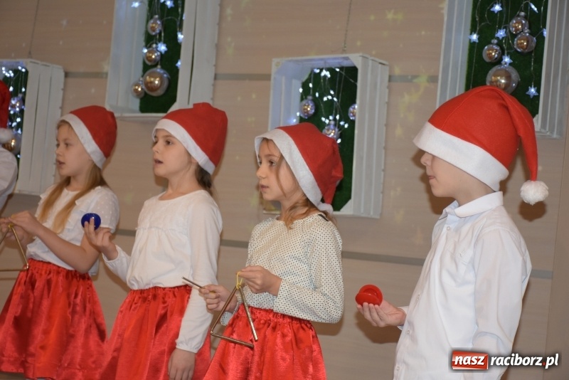 Zdjęcie w galerii na portalu naszraciborz.pl: 6 grudnia jak sami wiecie święty Mikołaj chodzi po świecie... wiadomości z regionu