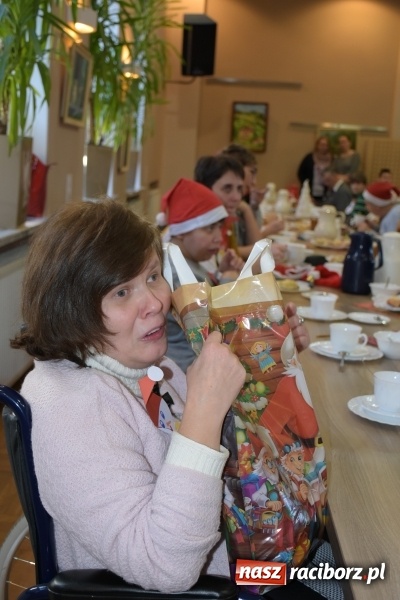 Zdjęcie w galerii na portalu naszraciborz.pl: 6 grudnia jak sami wiecie święty Mikołaj chodzi po świecie... wiadomości z regionu