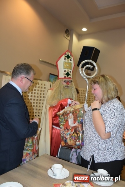 Zdjęcie w galerii na portalu naszraciborz.pl: 6 grudnia jak sami wiecie święty Mikołaj chodzi po świecie... wiadomości z regionu