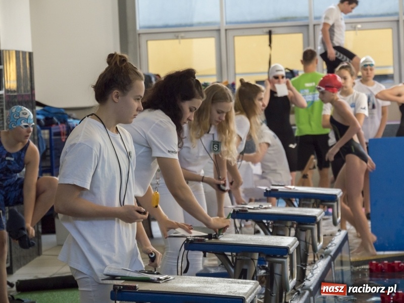 Zdjęcie w galerii na portalu naszraciborz.pl: Trwają Mistrzostwa Śląska 13-latków w pływaniu wiadomości z regionu