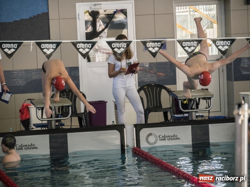 Zdjęcie w galerii na portalu naszraciborz.pl: Trwają Mistrzostwa Śląska 13-latków w pływaniu wiadomości z regionu