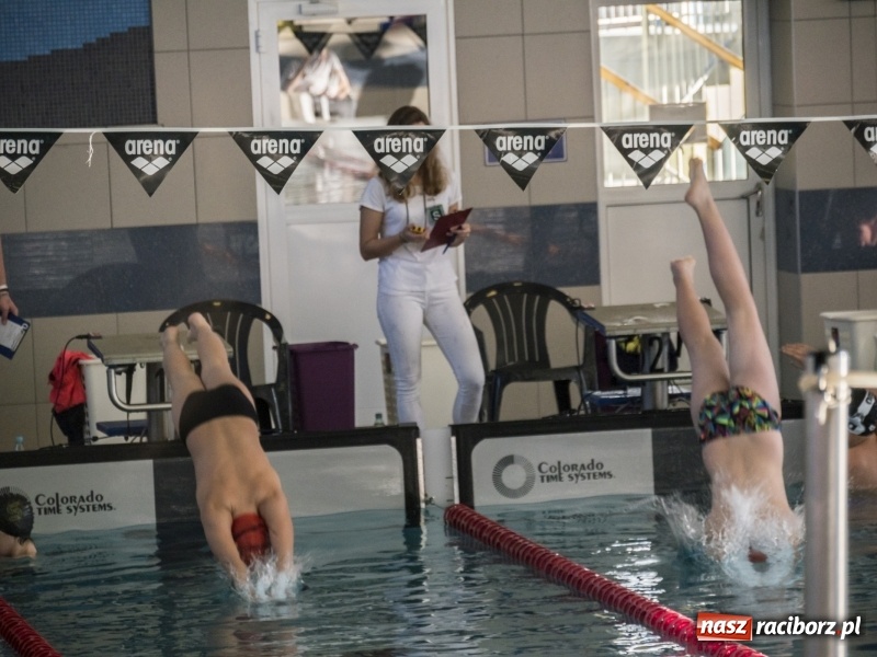 Zdjęcie w galerii na portalu naszraciborz.pl: Trwają Mistrzostwa Śląska 13-latków w pływaniu wiadomości z regionu