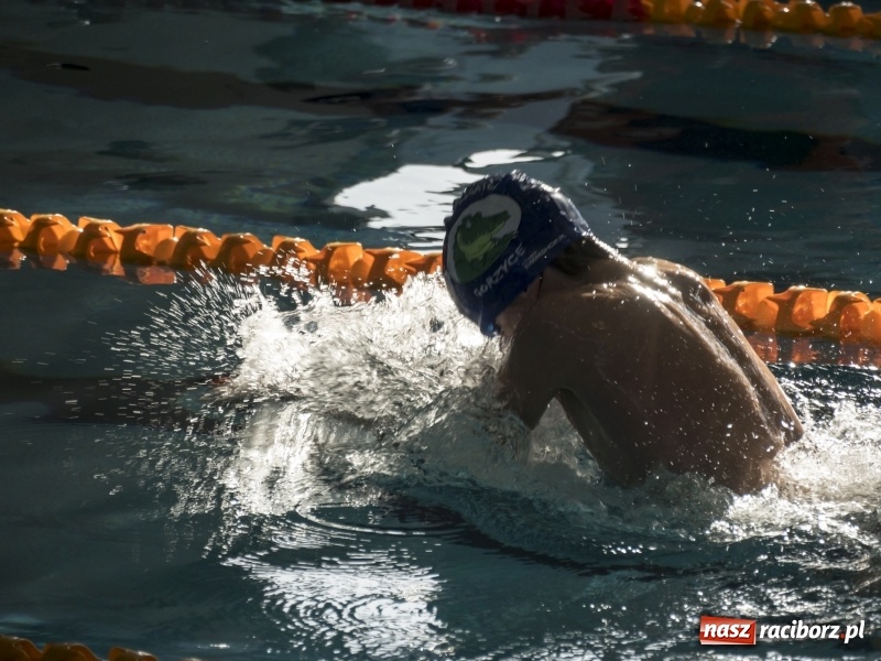 Zdjęcie w galerii na portalu naszraciborz.pl: Trwają Mistrzostwa Śląska 13-latków w pływaniu wiadomości z regionu