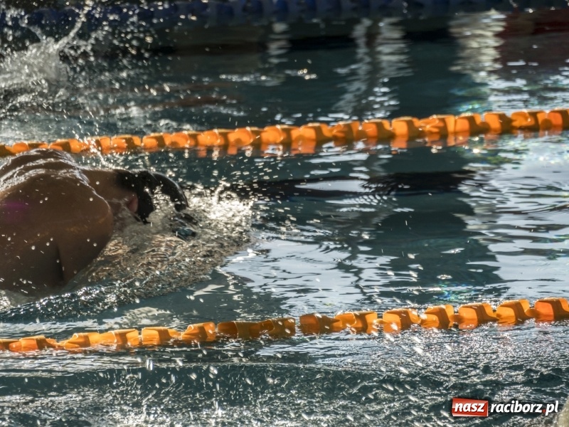 Zdjęcie w galerii na portalu naszraciborz.pl: Trwają Mistrzostwa Śląska 13-latków w pływaniu wiadomości z regionu