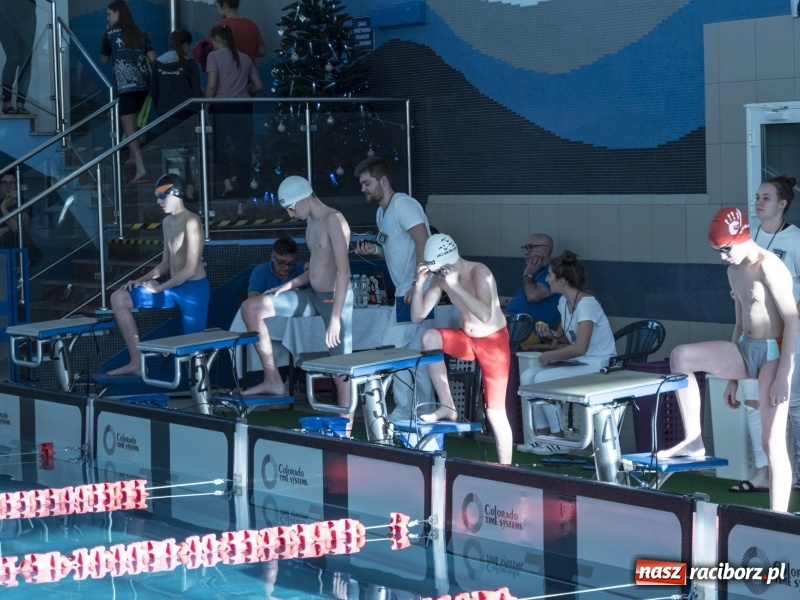 Zdjęcie w galerii na portalu naszraciborz.pl: Trwają Mistrzostwa Śląska 13-latków w pływaniu wiadomości z regionu