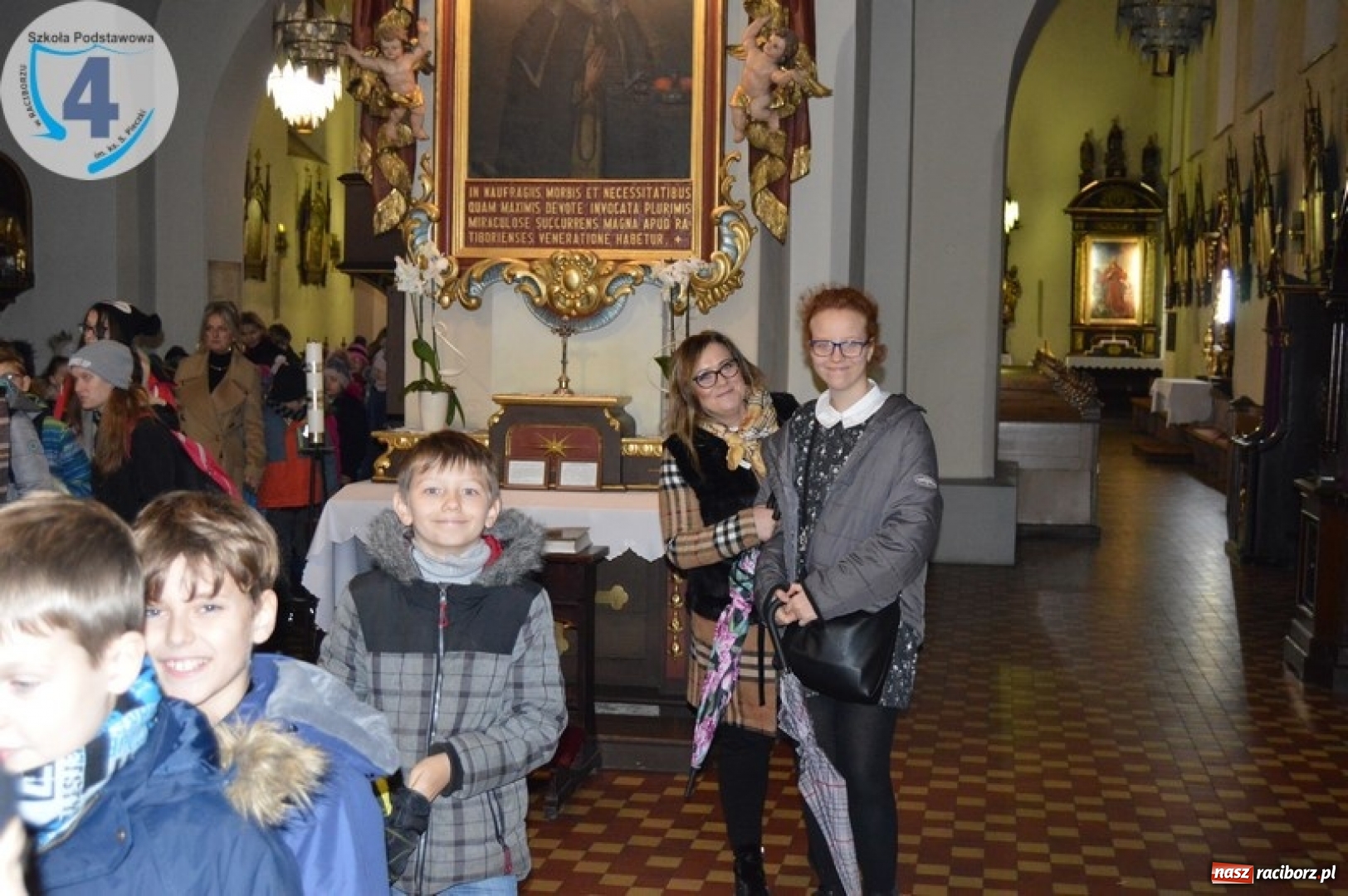 Zdjęcie w galerii na portalu naszraciborz.pl: Raciborska SP 4 obchodziła Dzień Patrona wiadomości z regionu