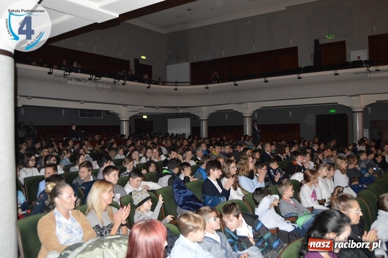 Zdjęcie w galerii na portalu naszraciborz.pl: Raciborska SP 4 obchodziła Dzień Patrona wiadomości z regionu