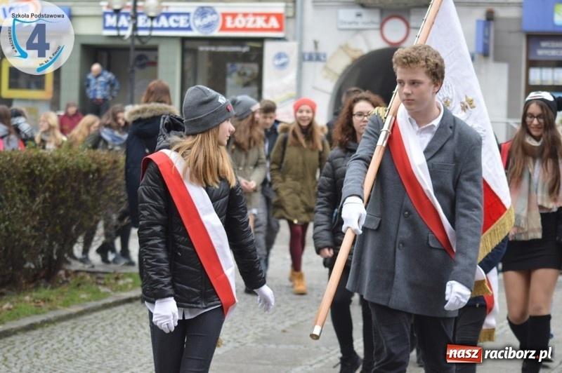 Zdjęcie w galerii na portalu naszraciborz.pl: Raciborska SP 4 obchodziła Dzień Patrona wiadomości z regionu
