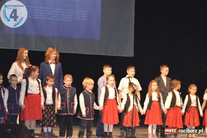 Zdjęcie w galerii na portalu naszraciborz.pl: Raciborska SP 4 obchodziła Dzień Patrona wiadomości z regionu