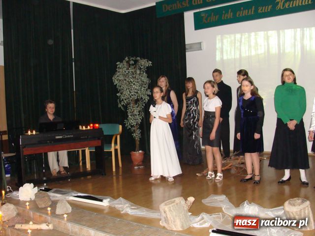 Zdjęcie w galerii na portalu naszraciborz.pl: 70. urodziny szkoły w Grzegorzowicach wiadomości z regionu