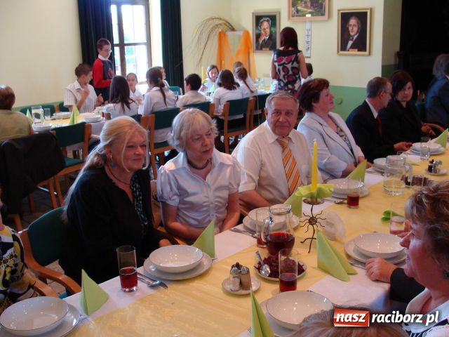 Zdjęcie w galerii na portalu naszraciborz.pl: 70. urodziny szkoły w Grzegorzowicach wiadomości z regionu