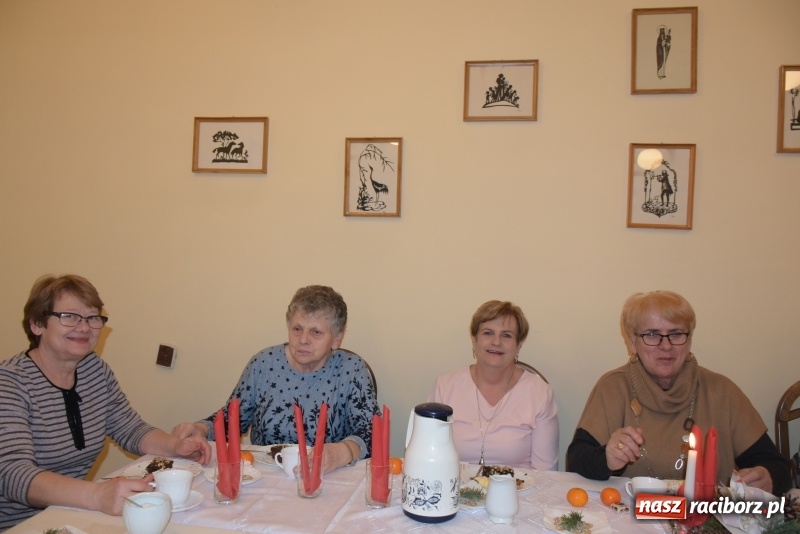 Zdjęcie w galerii na portalu naszraciborz.pl: Mikołaj odwiedził gospodynie z Tworkowa wiadomości z regionu