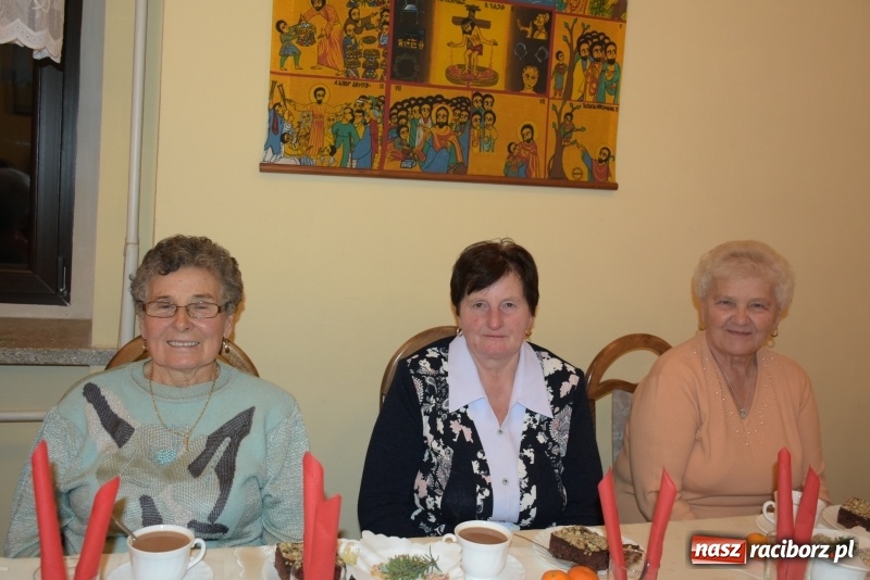 Zdjęcie w galerii na portalu naszraciborz.pl: Mikołaj odwiedził gospodynie z Tworkowa wiadomości z regionu