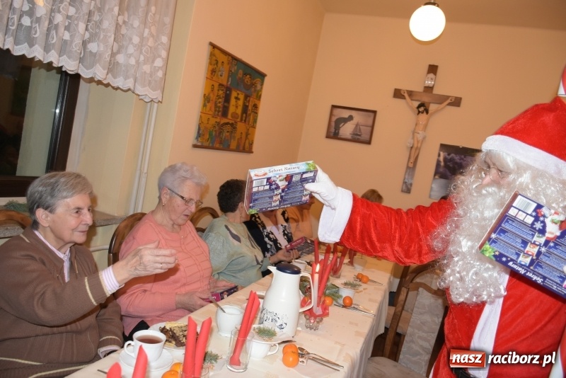 Zdjęcie w galerii na portalu naszraciborz.pl: Mikołaj odwiedził gospodynie z Tworkowa wiadomości z regionu