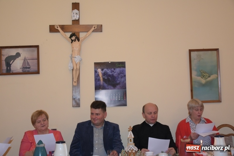 Zdjęcie w galerii na portalu naszraciborz.pl: Mikołaj odwiedził gospodynie z Tworkowa wiadomości z regionu