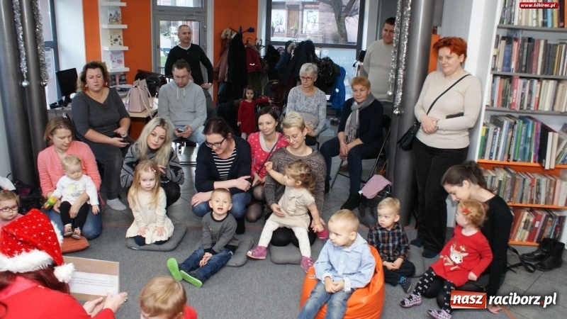 Zdjęcie w galerii na portalu naszraciborz.pl: Mikołajkowe spotkanie w Klubie Malucha w bibliotece na Ostrogu wiadomości z regionu