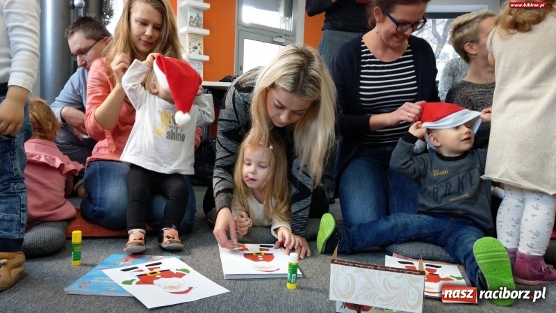 Zdjęcie w galerii na portalu naszraciborz.pl: Mikołajkowe spotkanie w Klubie Malucha w bibliotece na Ostrogu wiadomości z regionu