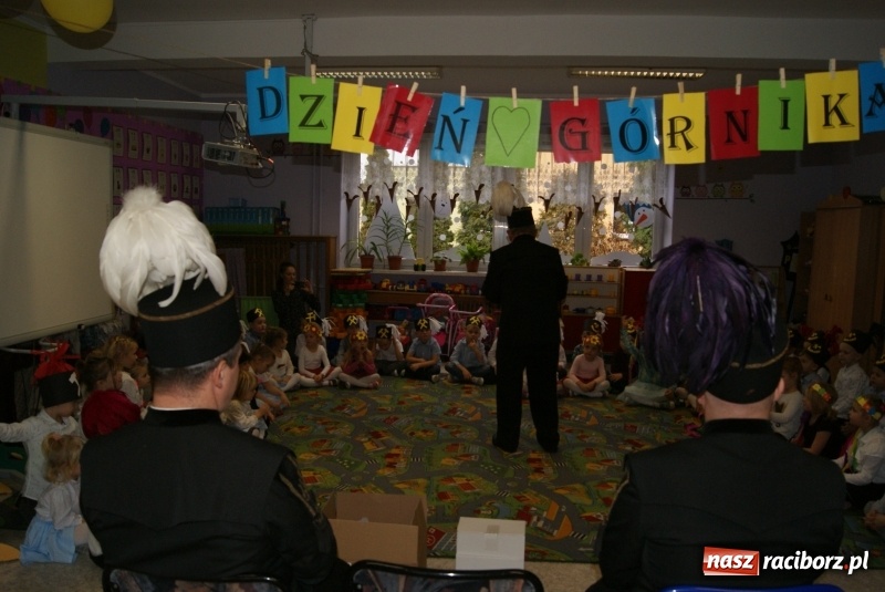 Zdjęcie w galerii na portalu naszraciborz.pl: Barbórka w Przedszkolu w Studziennej wiadomości z regionu