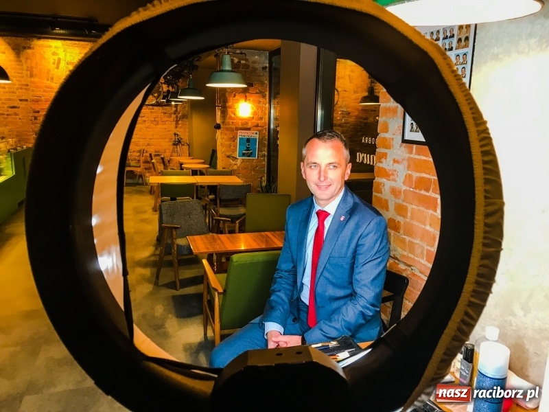 Zdjęcie w galerii na portalu naszraciborz.pl: Gość RTK. Obszerny wywiad z prezydentem Dariuszem Polowym  wiadomości z regionu
