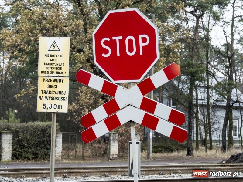 Zdjęcie w galerii na portalu naszraciborz.pl: Biegły zmienił zdanie. Sąd uniewinnił maszynistę pociągu, który potrącił w Nędzy 84-letnią kobietę wiadomości z regionu