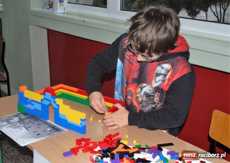 Zdjęcie w galerii na portalu naszraciborz.pl: Integracja nie segregacja. Akcja w SP 1 na Ostrogu  wiadomości z regionu