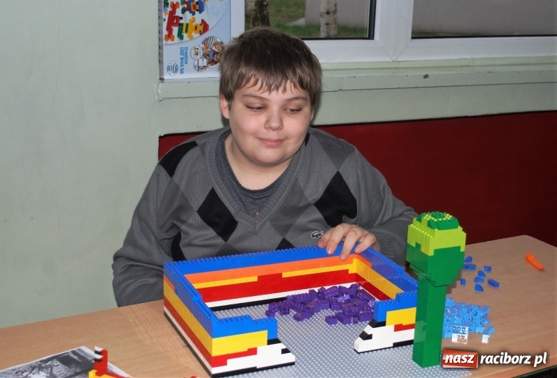 Zdjęcie w galerii na portalu naszraciborz.pl: Integracja nie segregacja. Akcja w SP 1 na Ostrogu  wiadomości z regionu