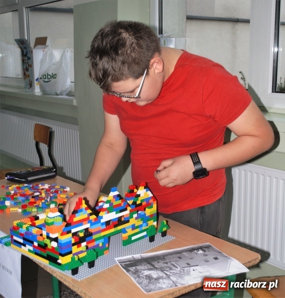 Zdjęcie w galerii na portalu naszraciborz.pl: Integracja nie segregacja. Akcja w SP 1 na Ostrogu  wiadomości z regionu