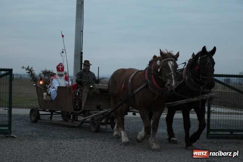 Zdjęcie w galerii na portalu naszraciborz.pl: Mikołaj się zbliża dzieci się radują wiadomości z regionu