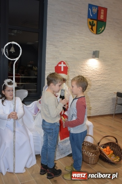 Zdjęcie w galerii na portalu naszraciborz.pl: Mikołaj się zbliża dzieci się radują wiadomości z regionu