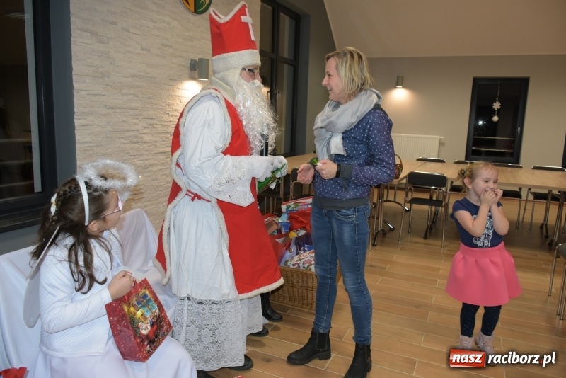 Zdjęcie w galerii na portalu naszraciborz.pl: Mikołaj się zbliża dzieci się radują wiadomości z regionu