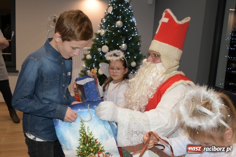 Zdjęcie w galerii na portalu naszraciborz.pl: Mikołaj się zbliża dzieci się radują wiadomości z regionu